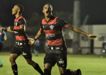 Time ucraniano faz proposta para selar acordo com o Vitória