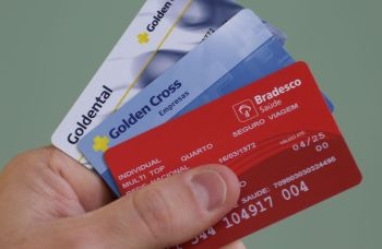 Ações contra planos de saúde crescem 33%; STF e CNJ estudam medidas 