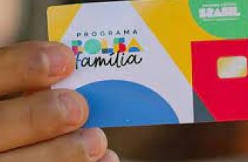 Na Bahia, Bolsa Família chega a 2,4 milhões de lares