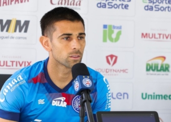 Recuperado de lesão, Acevedo projeta volta aos gramados