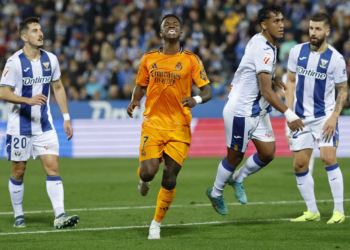 Vini Jr. sofre lesão e perderá duelo da Champions contra Liverpool