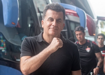 Fábio Mota alfineta Bahia durante entrevista nesta segunda-feira (16)