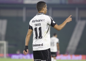 Bahia faz proposta e sai na frente por estrela do Ceará