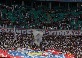 Membros da Bamor são presos por agredir torcedores do Vitória