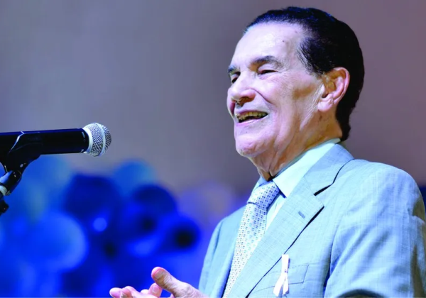 Morre Divaldo Franco, referência do espiritismo no Brasil, aos 98 anos