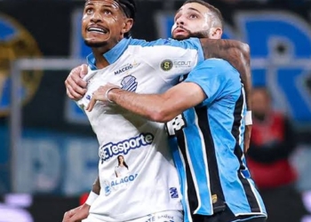 Adversário do Bahia no Brasileiro, Grêmio empata com CSA e é eliminado da Copa do Brasil