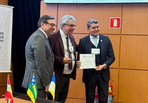 Fapesb é premiada por boas práticas em fomento à ciência, tecnologia e inovação