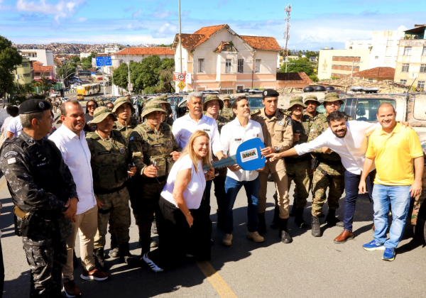 Estado entrega 62 novas viaturas para a PM-BA e lança Operação Dominus