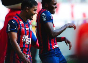 Recheado de garotos na estreia, Bahia vence o Jequié pelo Baianão