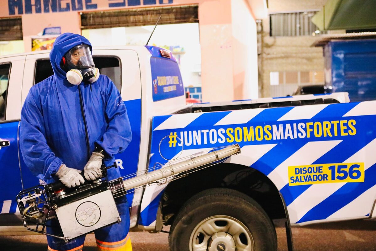 Prefeitura intensifica combate à dengue com fumacê em Salvador; confira os bairros