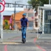 Patinetes elétricos completam um ano de operação regulamentada em Salvador com mais de 500 mil viagens realizadas